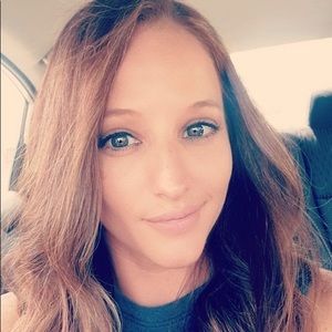 Meet your Posher, Janelle